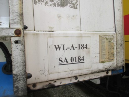 Полуприцеп фургон Krone 305404 Полуприцеп фургон Krone 305404