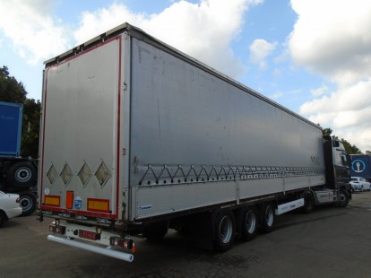 Бортовой полуприцеп Krone 547703