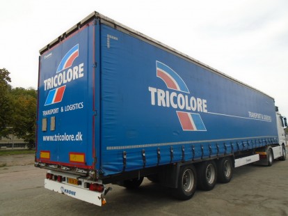 Бортовой полуприцеп Krone 615723