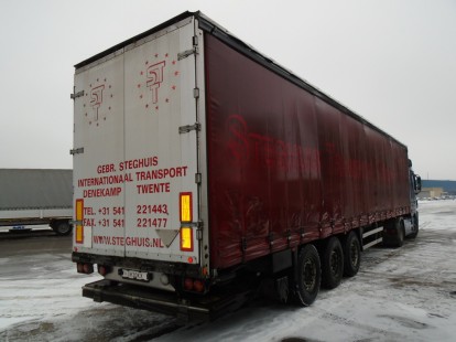 Полуприцеп штора Schmitz 523408